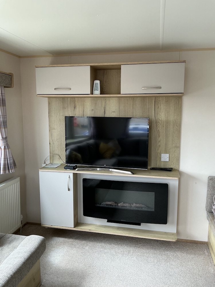 Familyfriendly-8berth-freeparkingspot-closetobeach