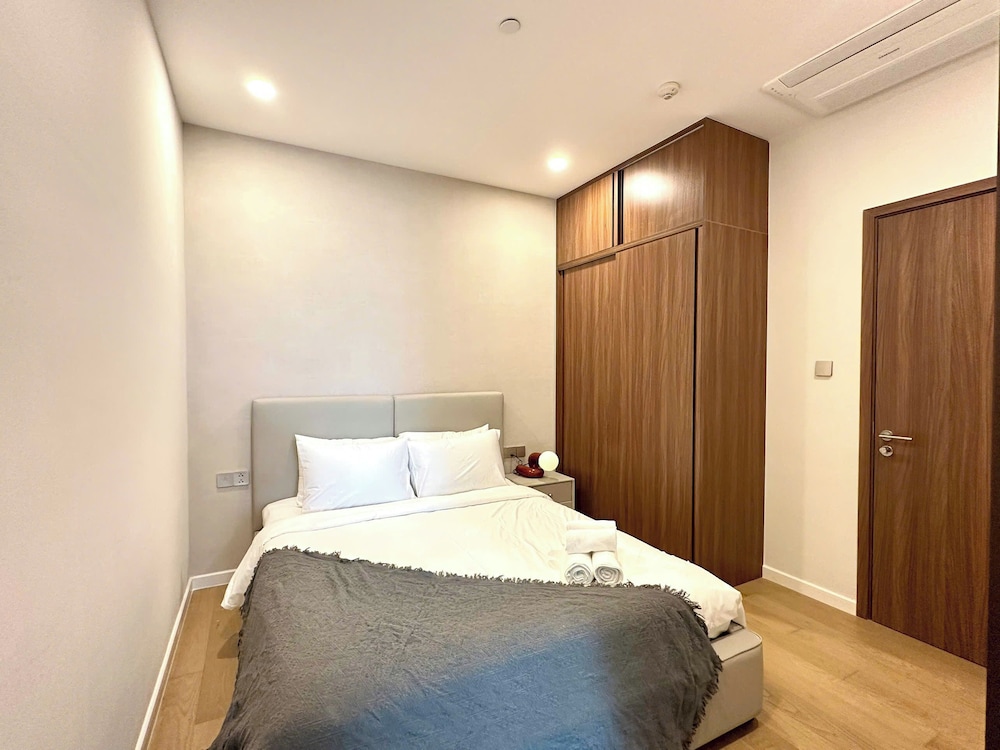 Metropole The Crest Thu Thiem Apartment