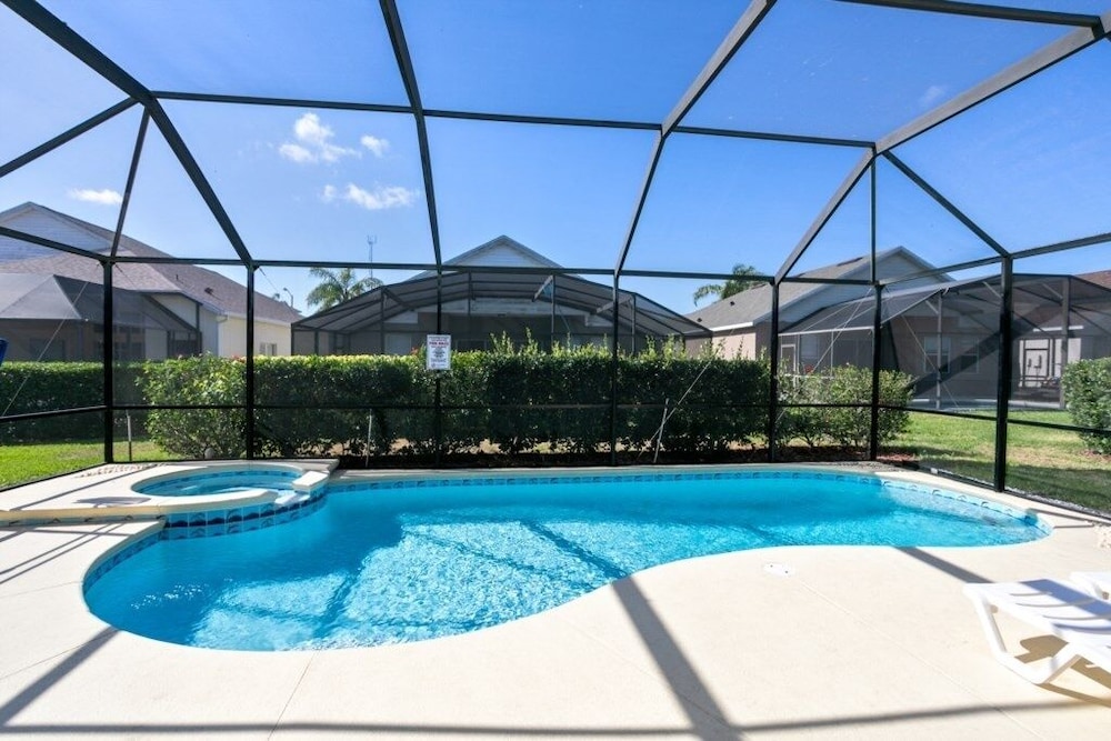 Fantastic Resort 5br House - South Facing Pool/spa 5 Bedroom Villa by RedAwning view 2