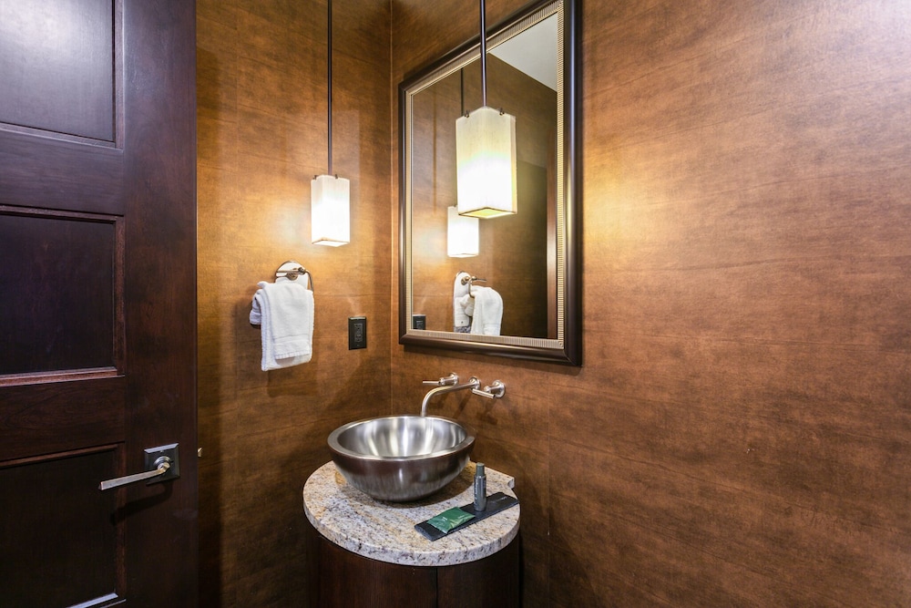 Flagstaff Lodge at Deer Valley Resort - Two Bedroom Residence #305 2 Condo