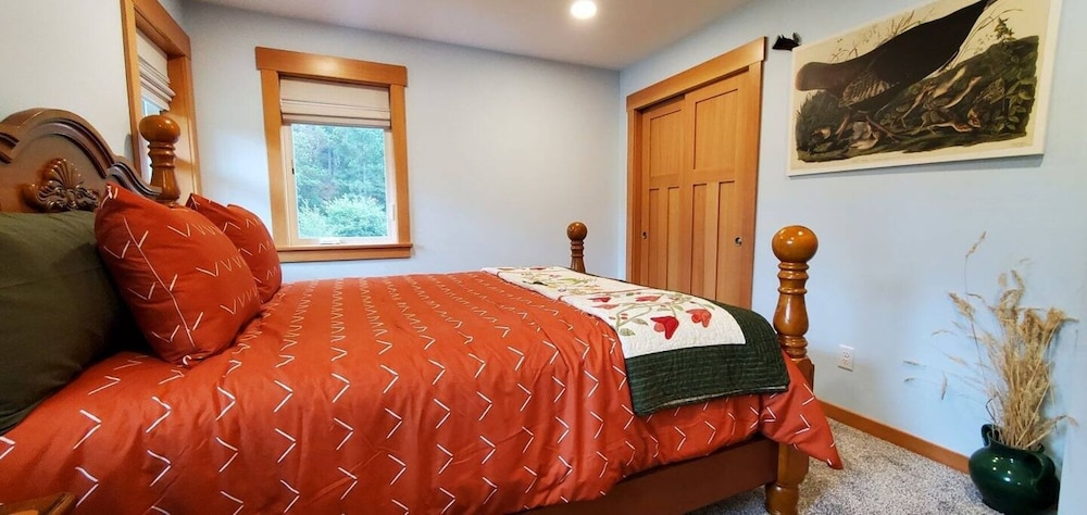 Quail Run River View Cottage
