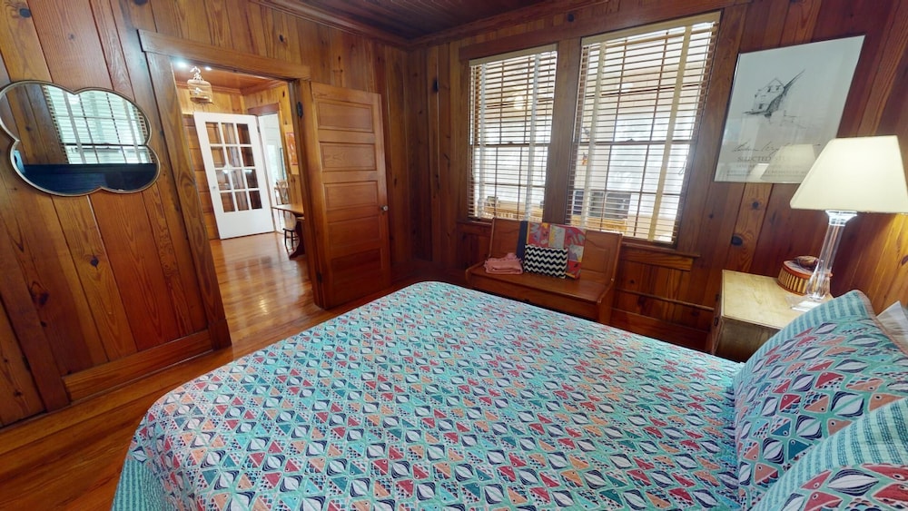 Lollipop II by Tybee Vacation Rentals