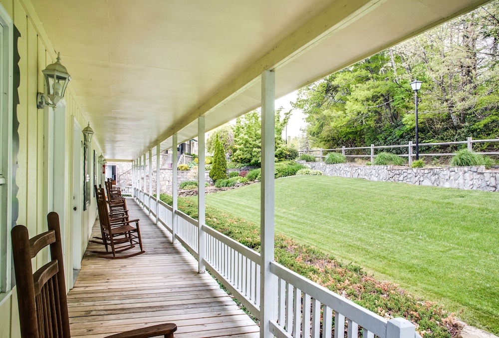 Boxwood Lodge