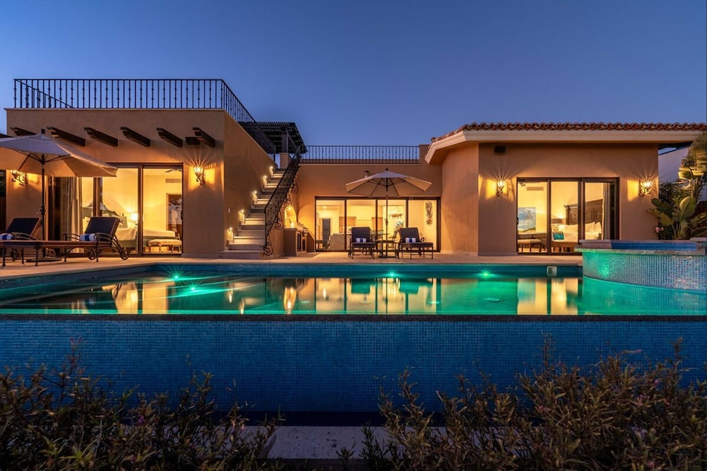 4BD Diamante Spacious Patio and Private Pool