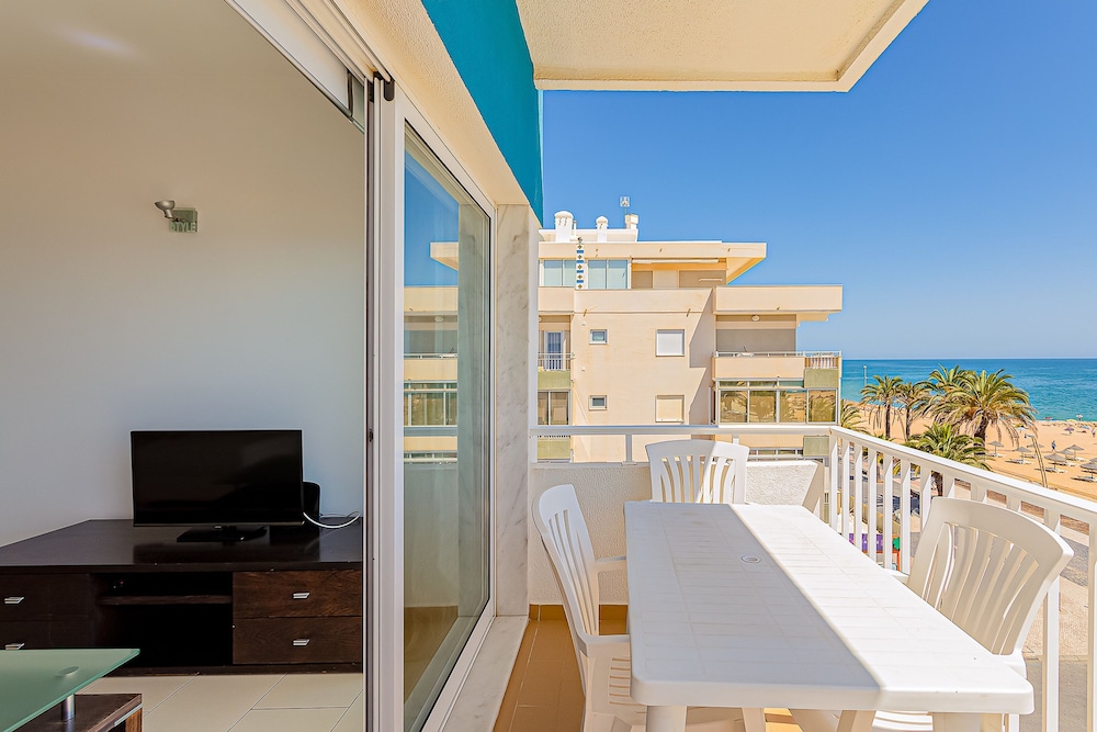 Yes Frente Praia III T3 HsR Quarteira
