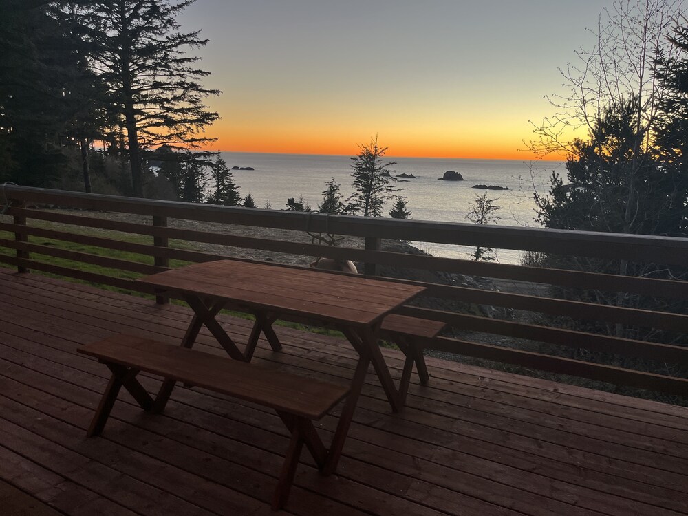 Byrdies Beach House at Crook Point view 3