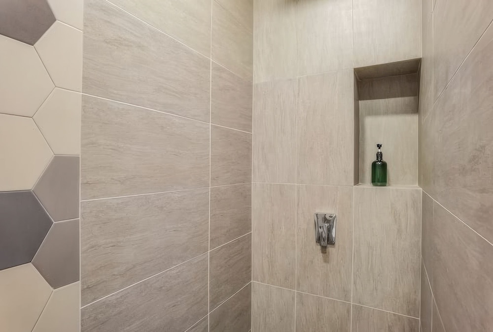 Jalan Ceylonz Suites KL