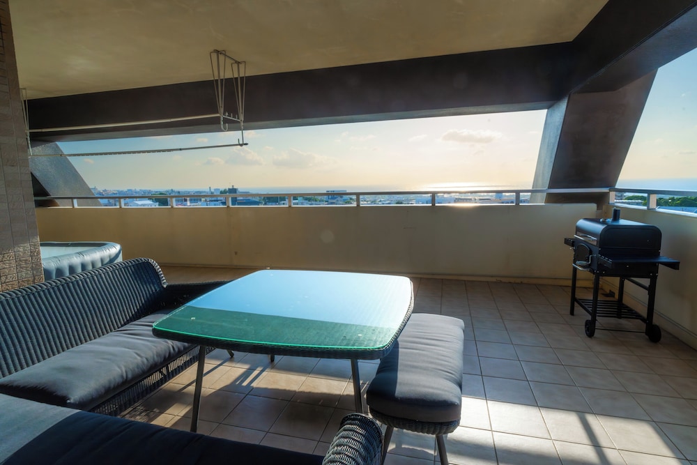 Nayana Hills Top Sky View