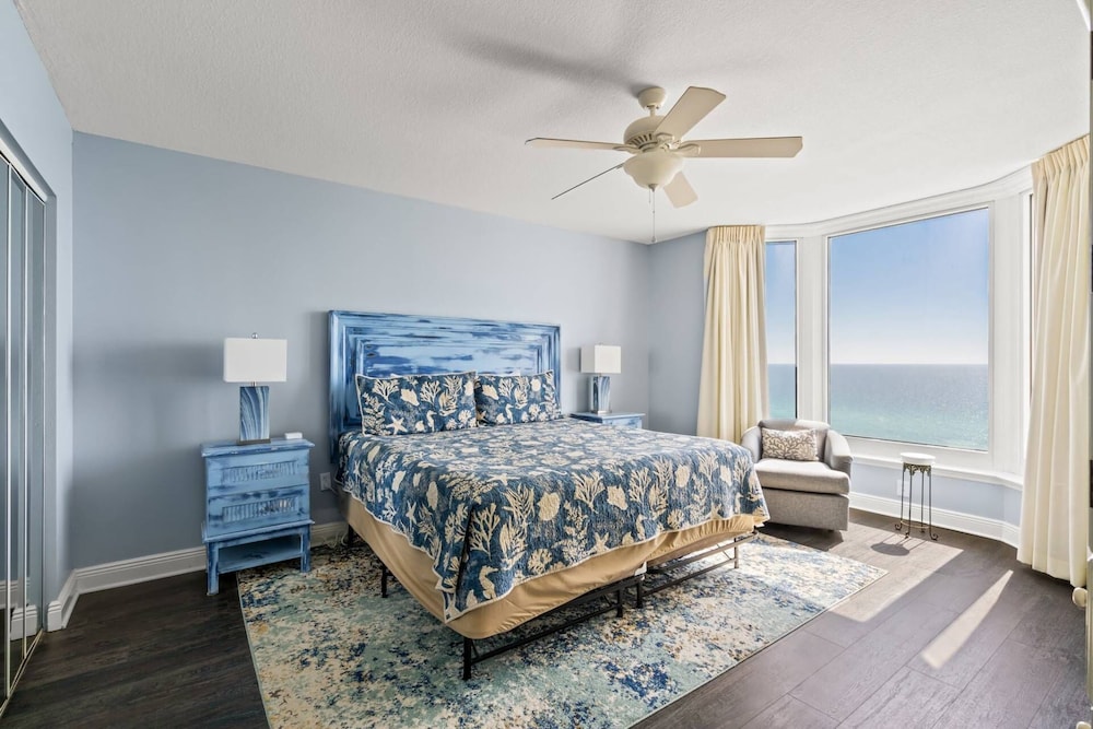 Emerald Beach Resort by iTrip Panama City Beach