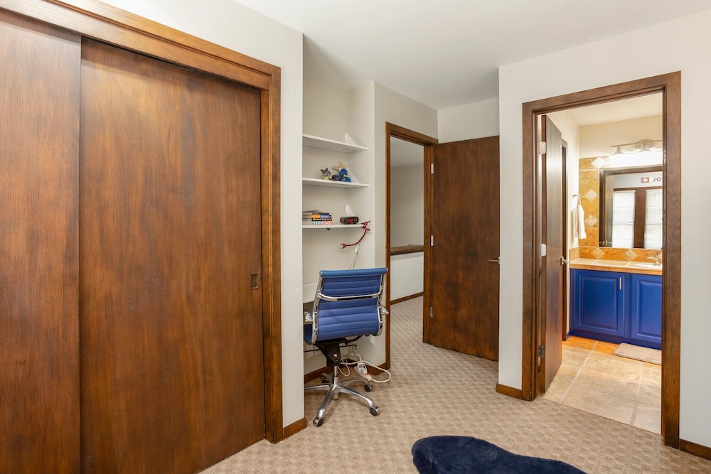 Stag Lodge at Deer Valley Resort - Three Bedroom Residence with Spa #9 3 Condo