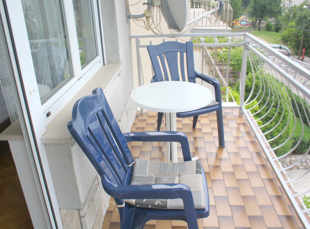 Spacious Crikvenica Apartments With Sea View and Balcony