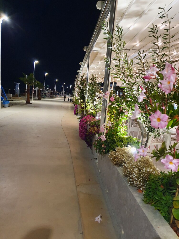 Big Apartment by the sea in Durres