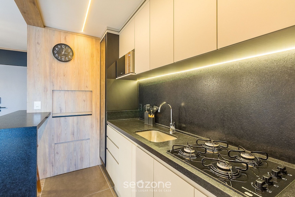 Charming apartment with fireplace in Gramado STA0305