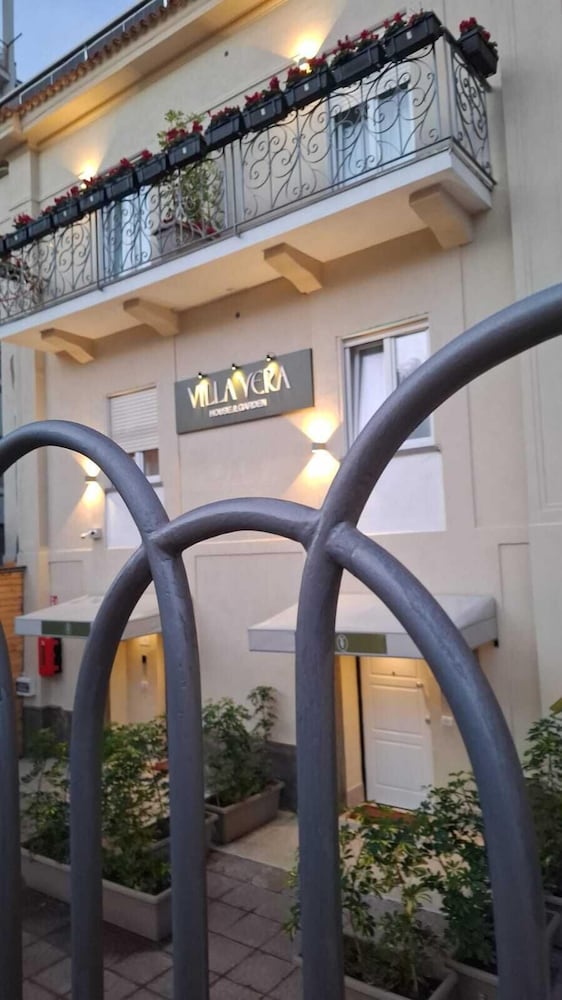 Villa Vera