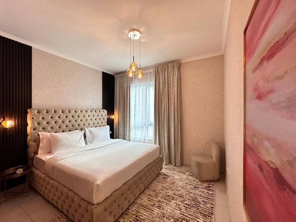 Durrani Homes - Supreme 5BR besides Dubai Mall With Burj Khalifa and Fountain view