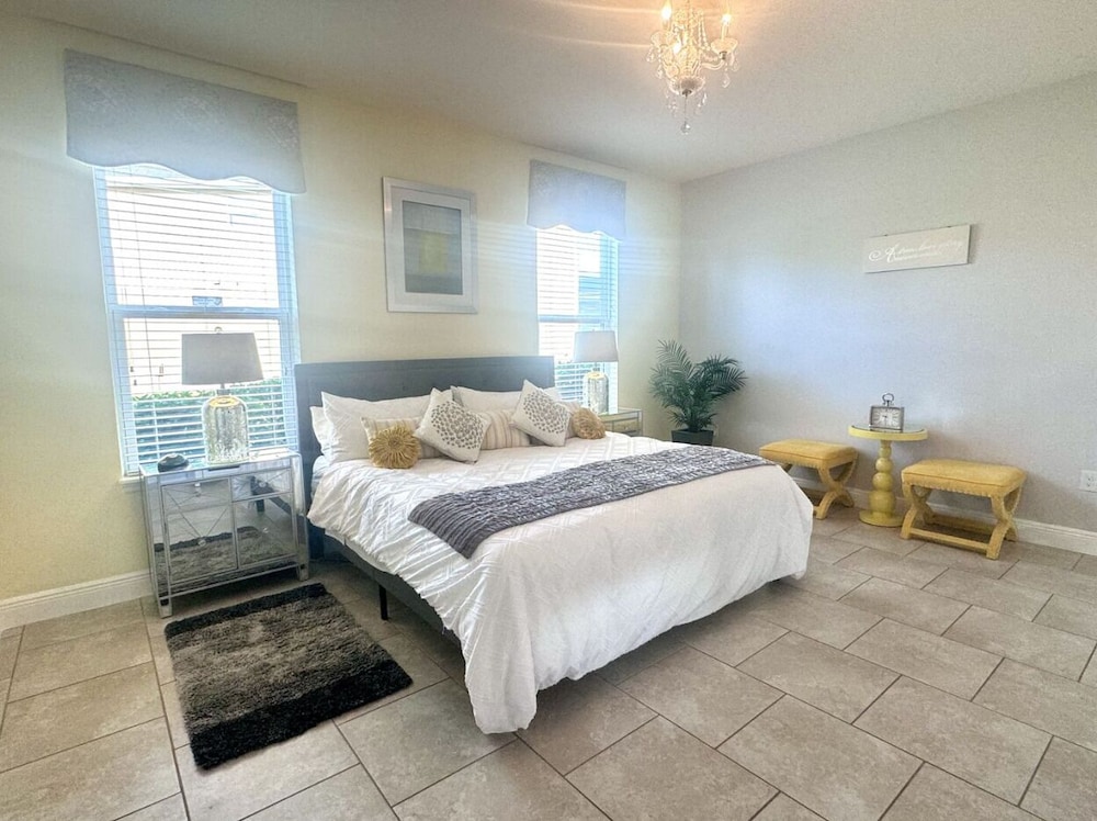 Solterra 6Br Retreat W/ Lazy River & Water Slide