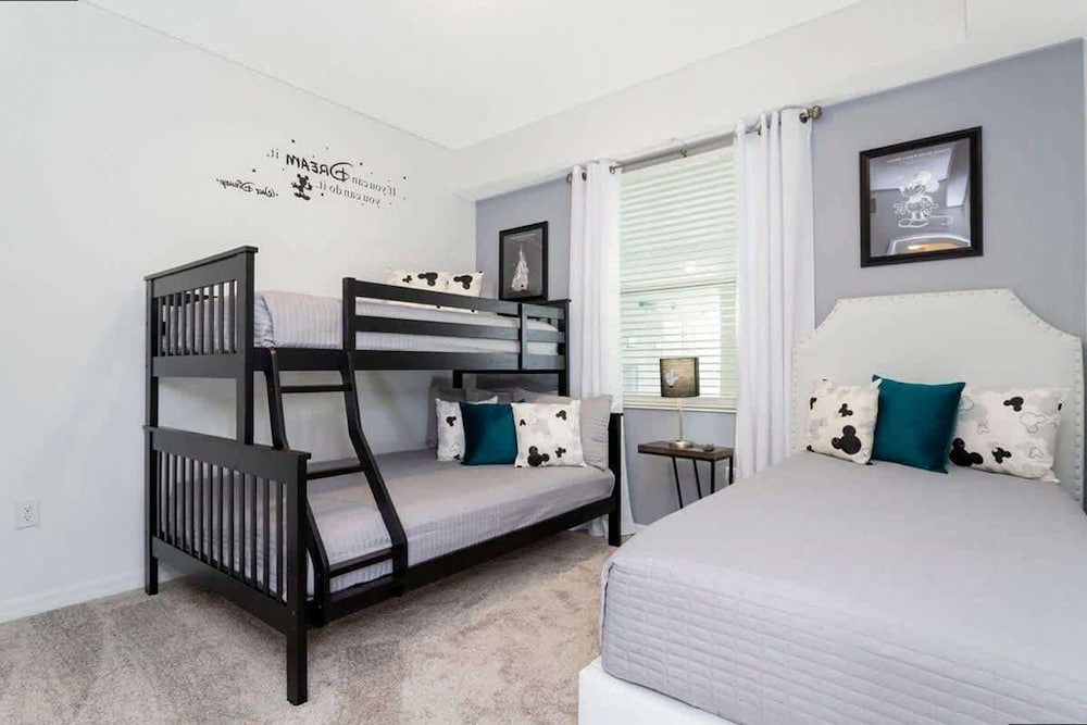 Lake View Resort Condo w Lazy River Near Disney
