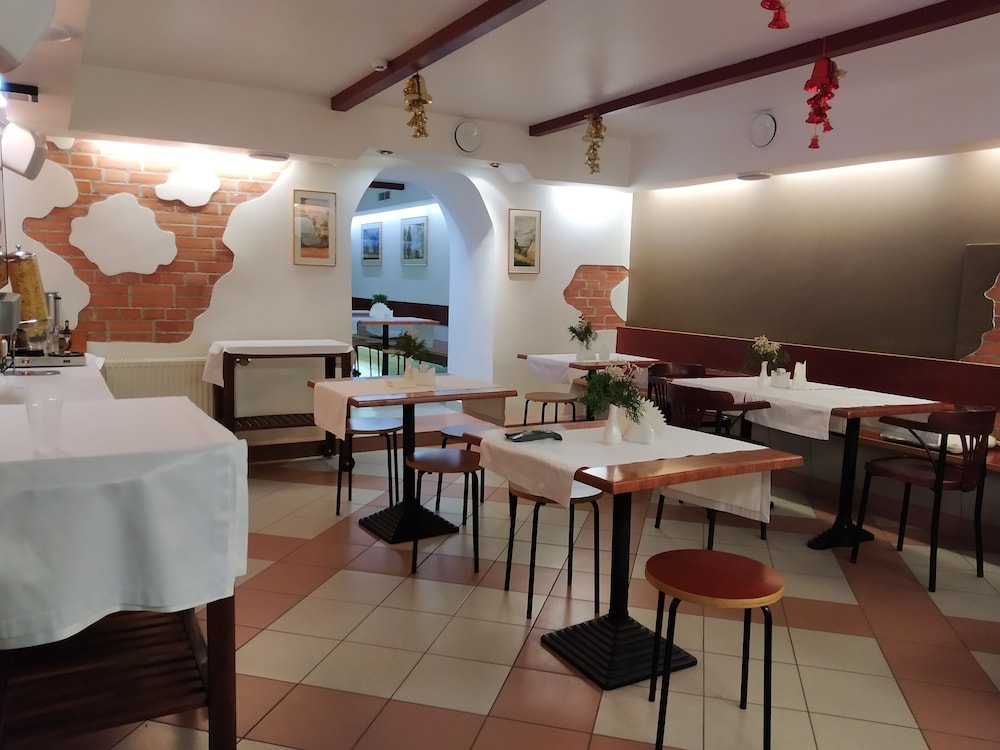 Kirovskie Dachi Motel