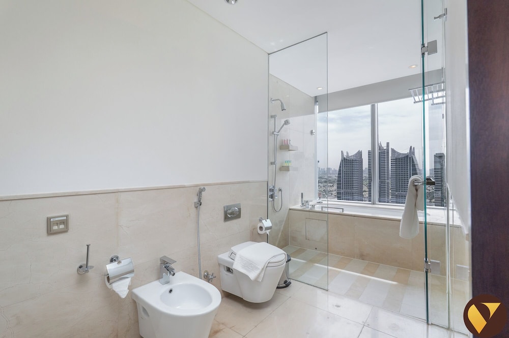 JW Marriott 26th Floor Marina Mall Acces