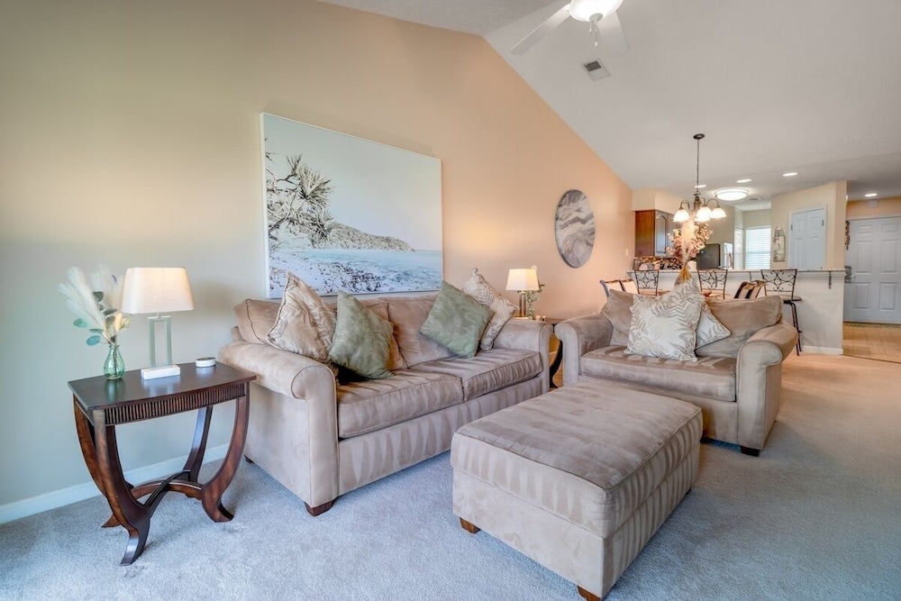 Waterway Village 13h 2 Bedroom Condo