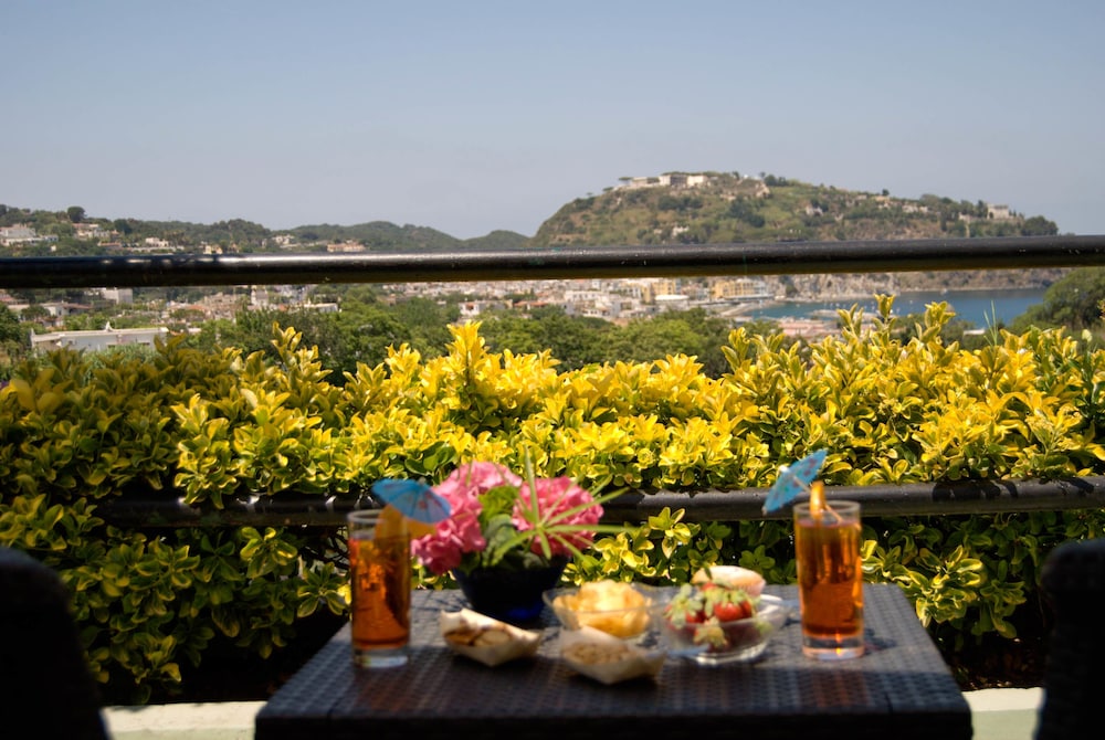 Villa Raffaela B&B