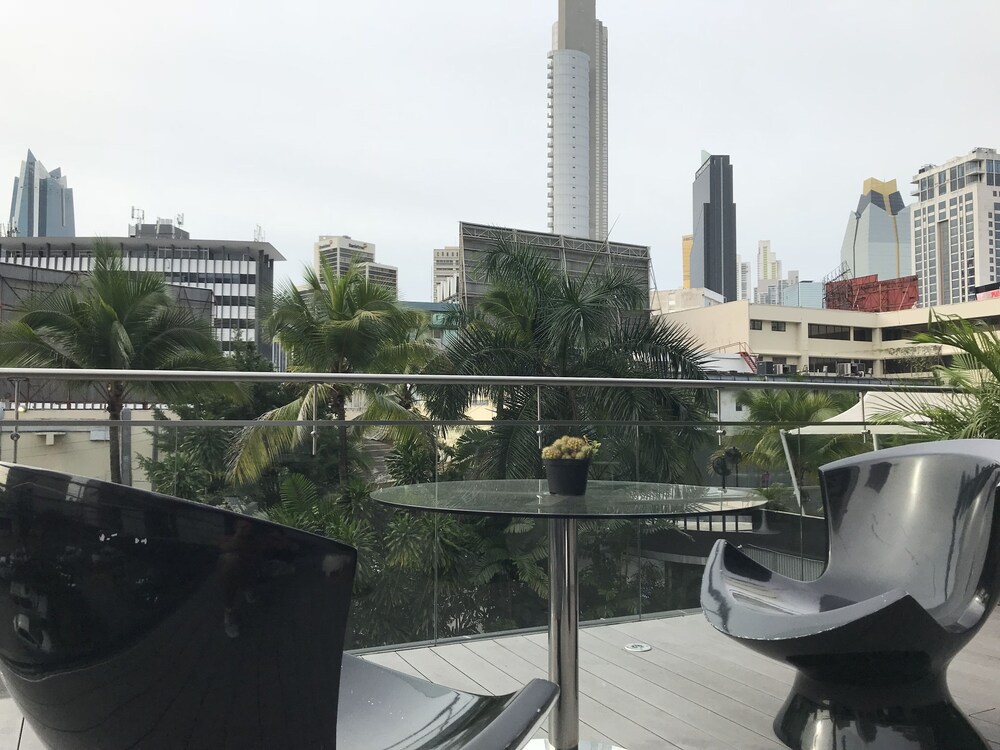 Denovo - Executive Residences