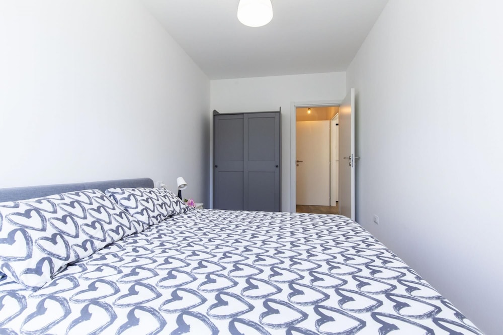 Noto 10 in Milan With 1 Bedrooms and 1 Bathrooms