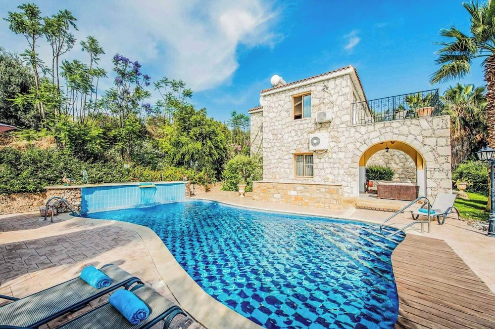 Villa Anna Argaka