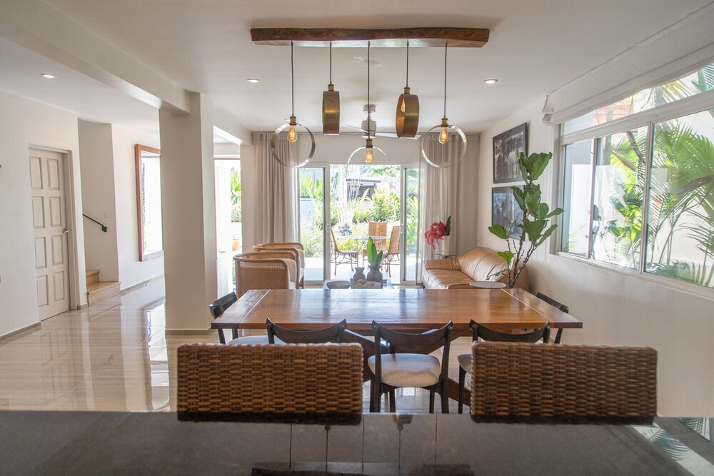 Ocean View Beach House with Pool - Hermosa Palms 44