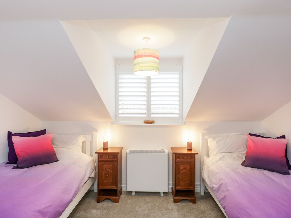 14 Lyme Mews view 4