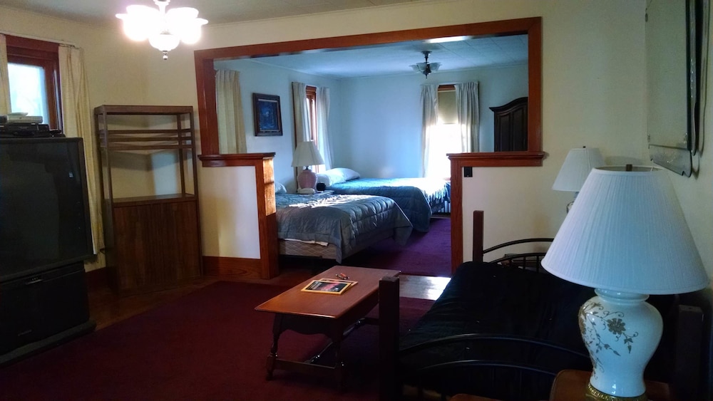 Fish & Loaves B&B