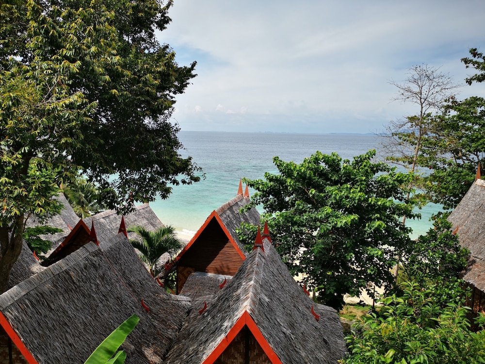 Phi Phi Relax Beach Resort