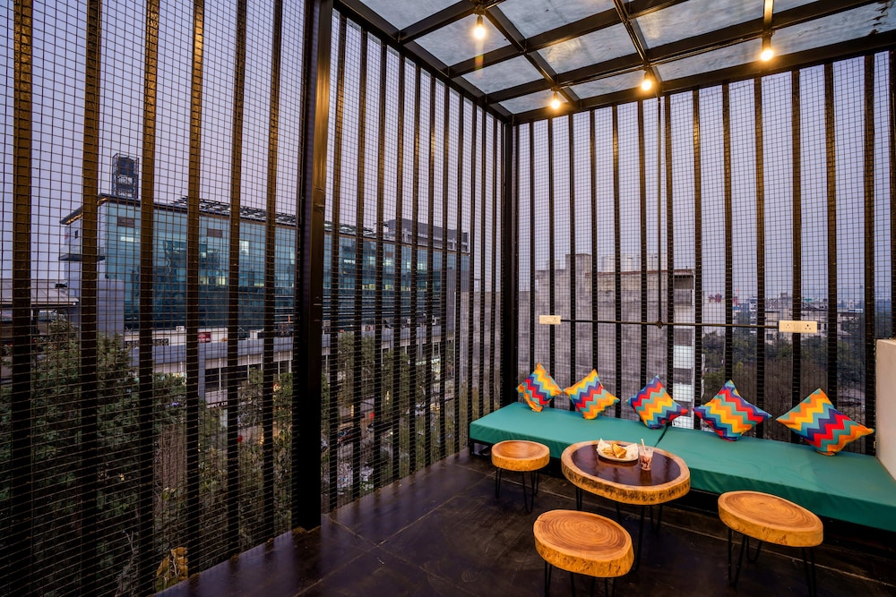 goSTOPS PLUS Gurugram, Baani Square
