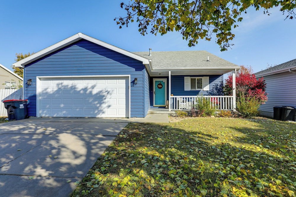 3 Mi to UNL & Memorial Stadium: Home w/ Large Yard