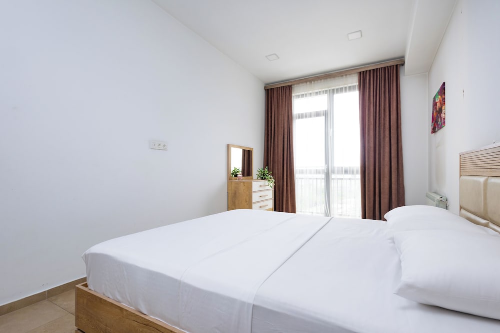 Aparthotel by Luxe Group KO16