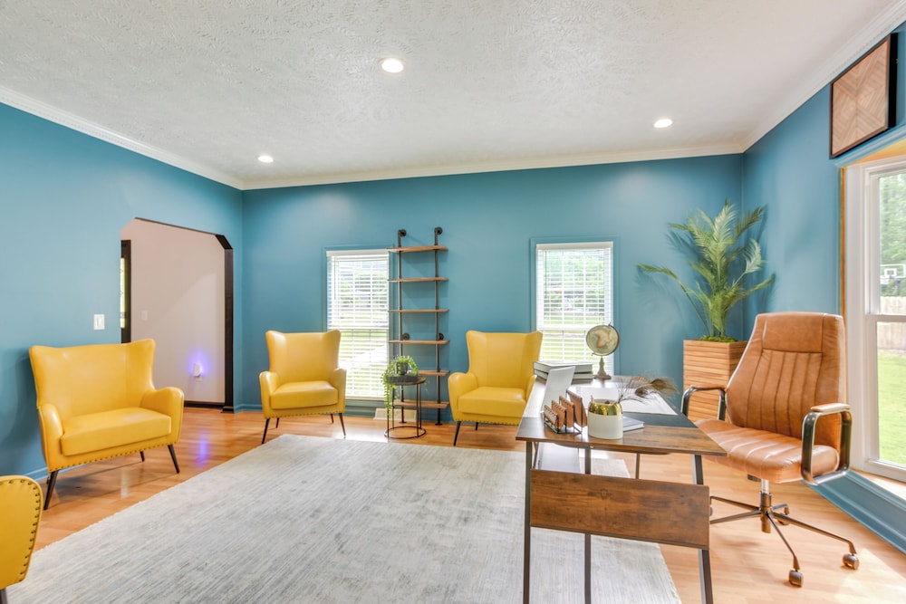 'peacock Landing' in Vass: Game Room & Shared Pool