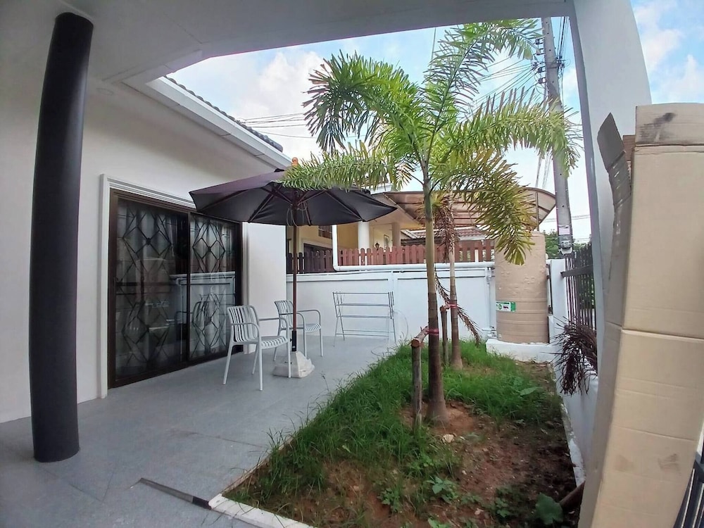 Baiyok Villas Near Kathu Waterfall