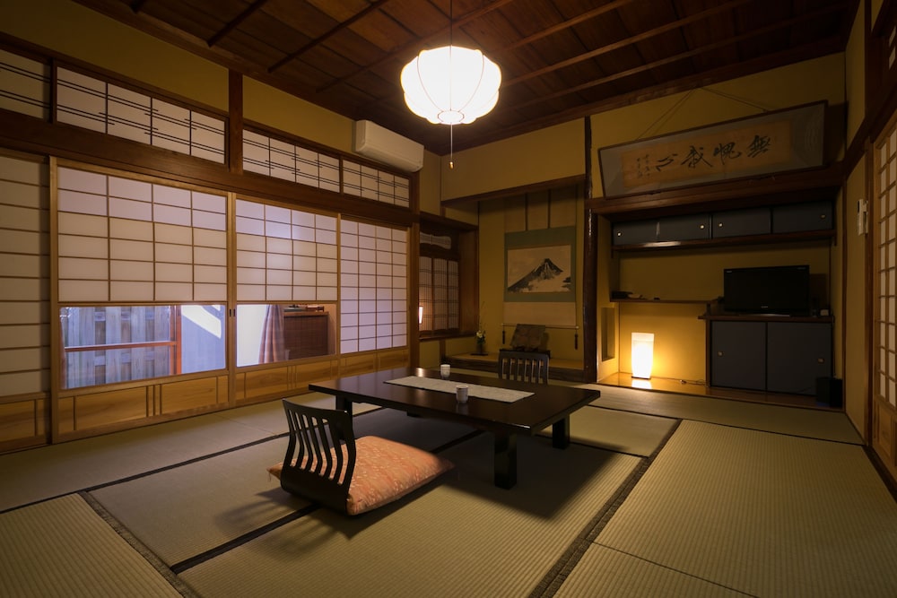Okutsuso