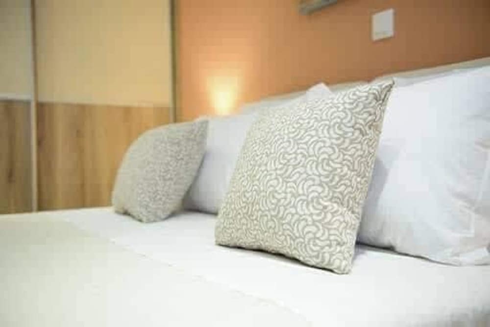 Alimos Modern Retreat Near the Beach