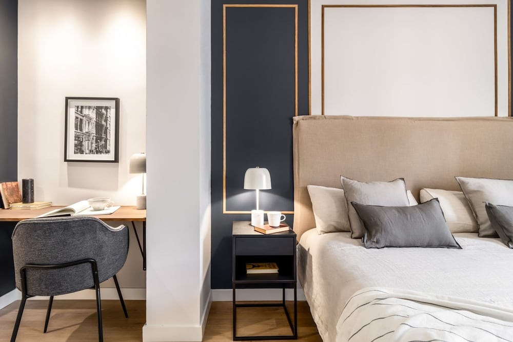 Nicks - 2 Bedrooms in Trafalgar