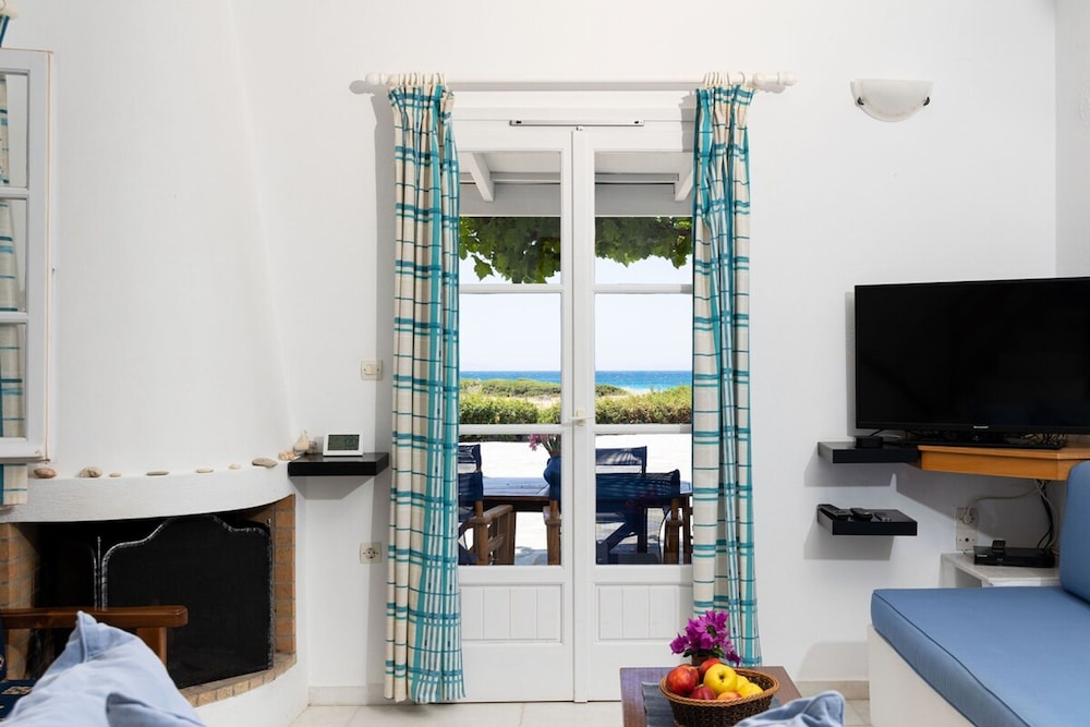 Angali TA 3 Bedroom Home 60m From Kastraki Beach