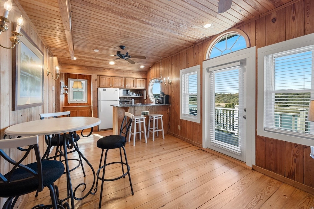 Laughin Place Ii 2 Bedroom Home by Peace Vacations
