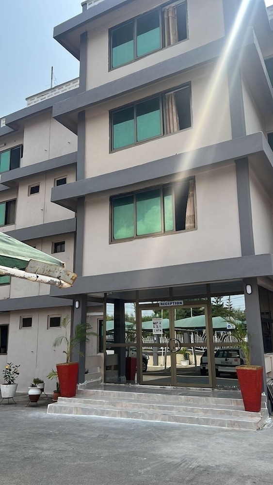 Animens Hotel Takoradi view 2