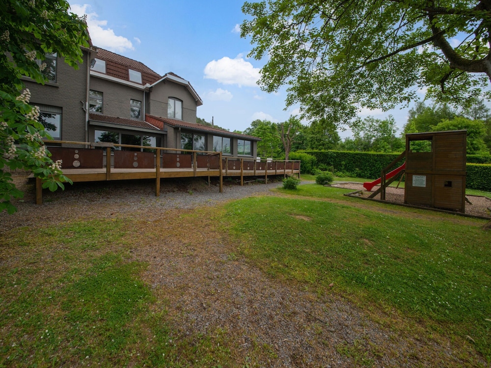 Spacious Villa Near Barvaux