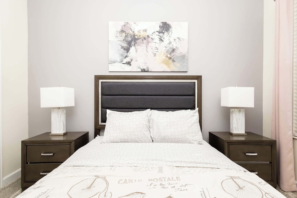 Storeybook Escape Sleeps 11!