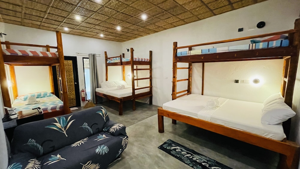 Footprints Beach Resort 17