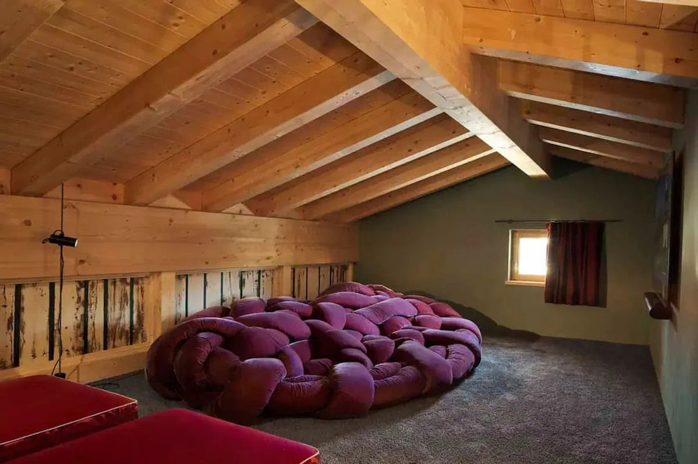 Impeccable 4-bed Villa in Cadin di Sotto photo 3