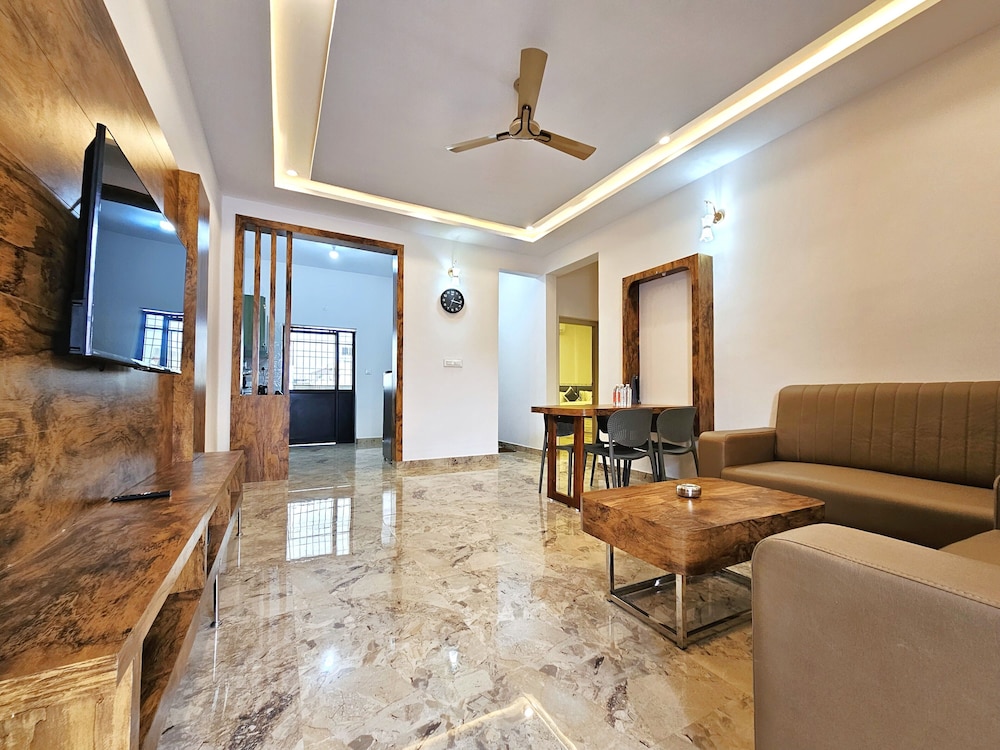 City Seviced Apartment