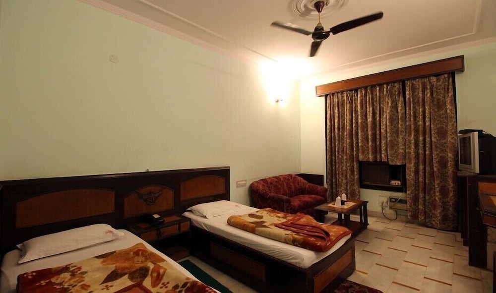 ADB Rooms Hotel India International Dx