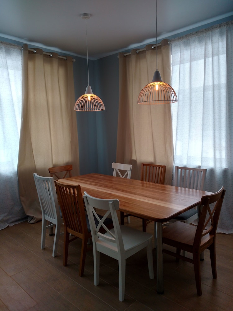 V Ugliche - Hostel